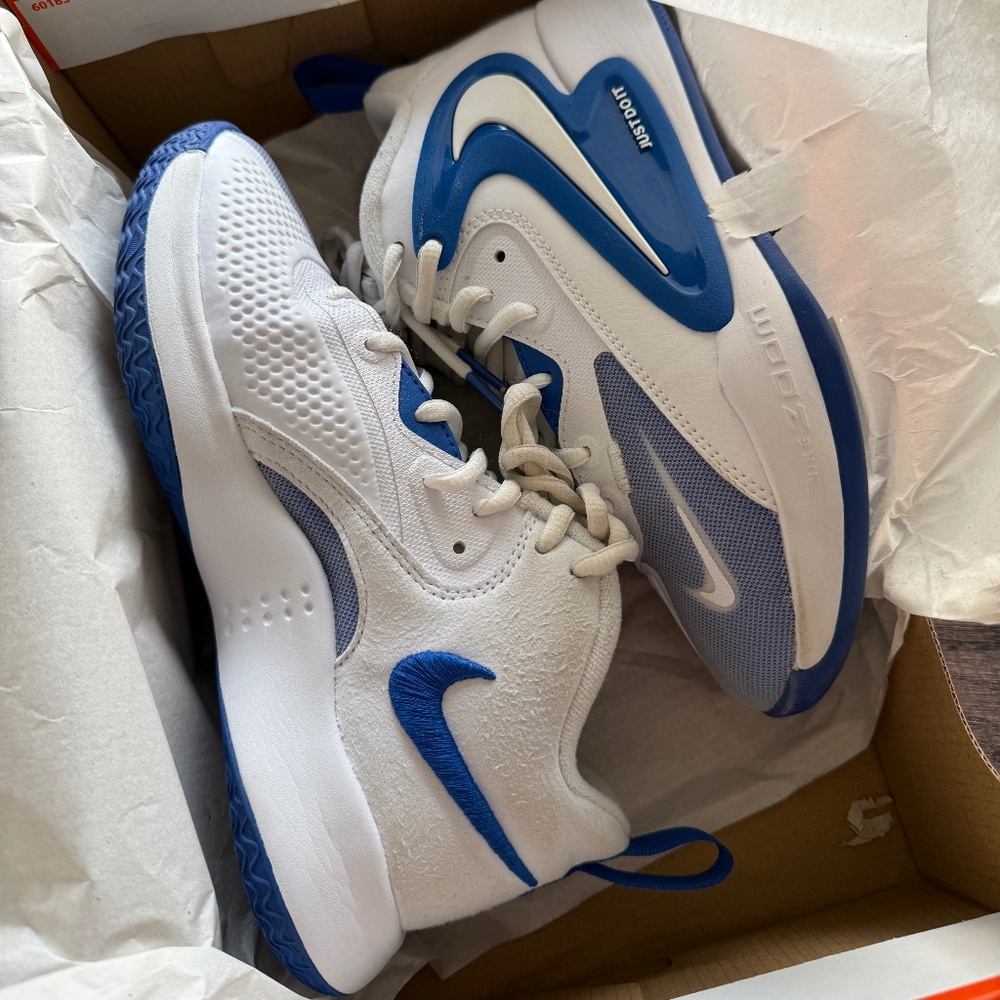 Nike size 5.5 women’s